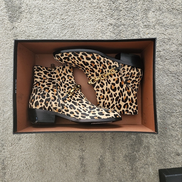 New animal print boots gold buckle strapped 7.5M by Coach - Picture 1 of 5
